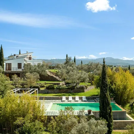 Villa La Cimada De *